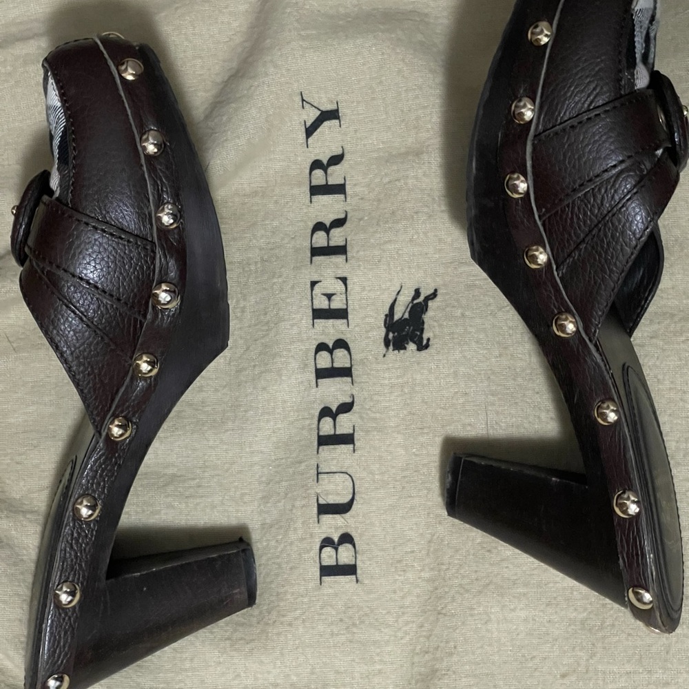 Burberry Authentic shoes Size 37